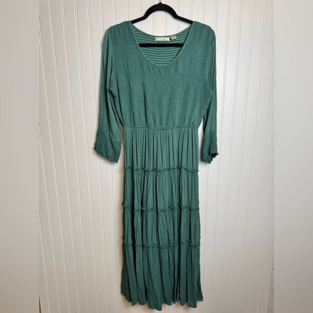 Studio West Apparel Green Smocked Tiered 3/4 Sleeve Dress size medium H2